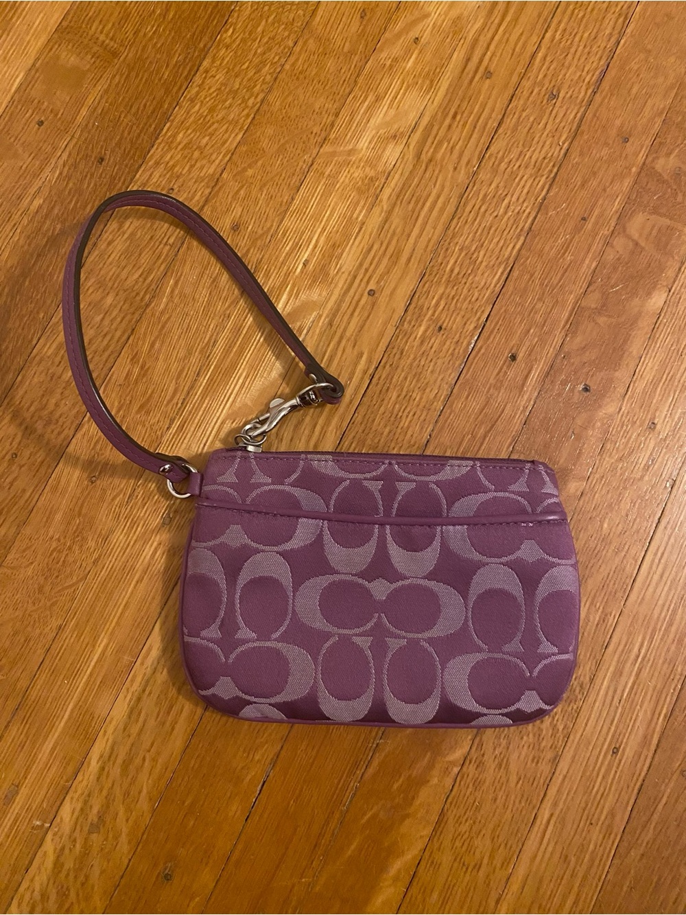 COACH Lilac Purple Zipper Wristlet Signature Jacquard C Pattern
